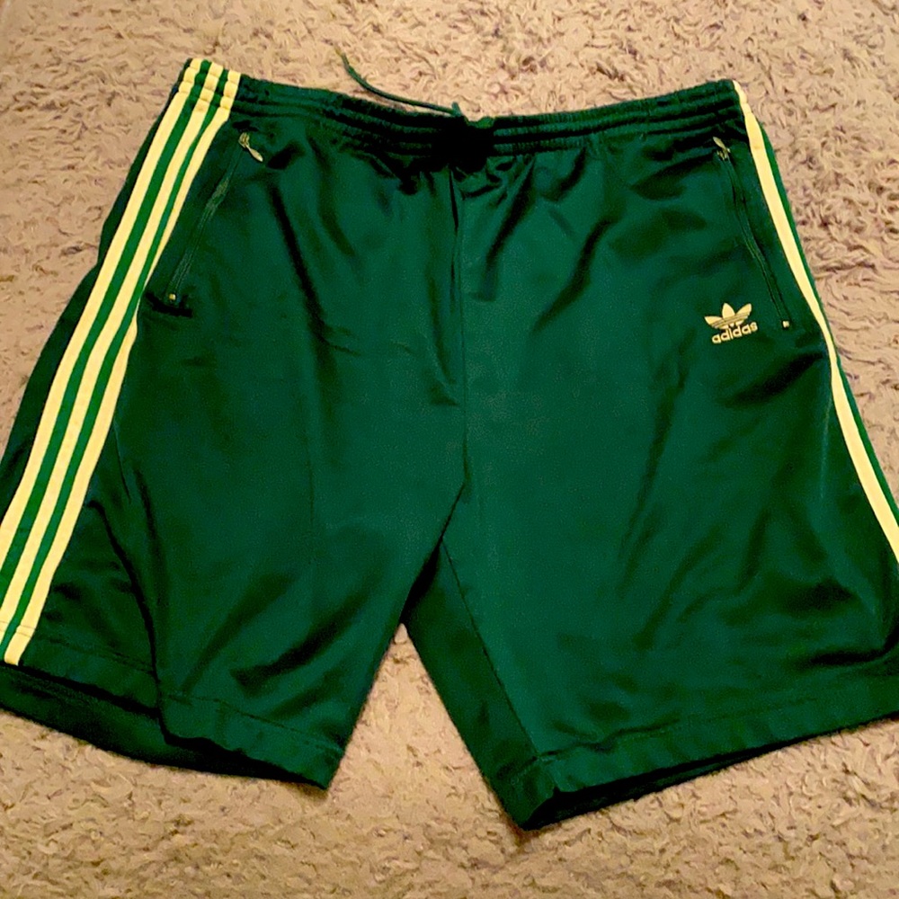 RETRO ADIDAS SHORTS